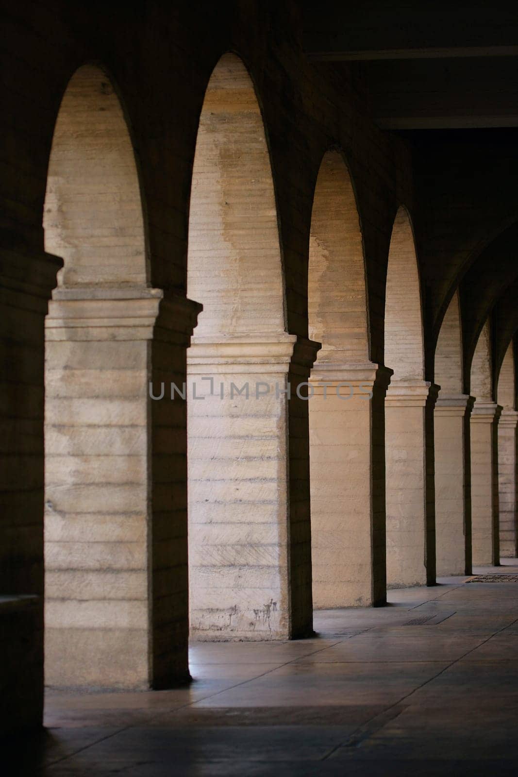 Repeating archways