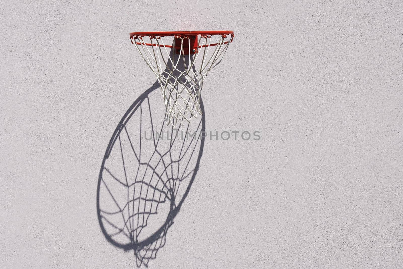 Basketball hoop