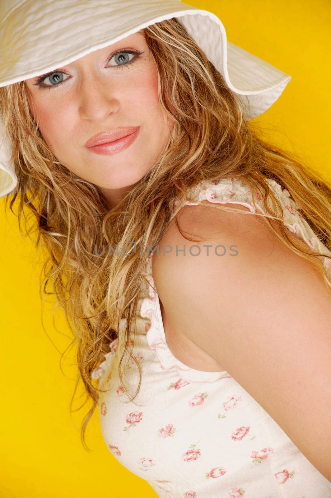 Attractive model wearing summer fashion