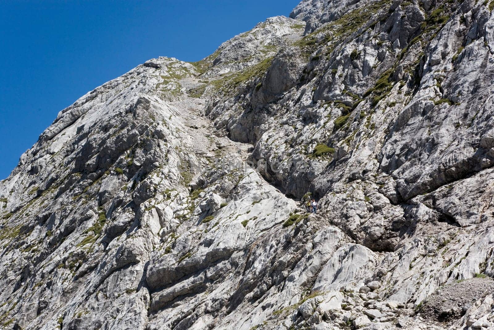 Path to the Schärtenspitze in the Berchtesgaden National Park with lots of scree and climbing
