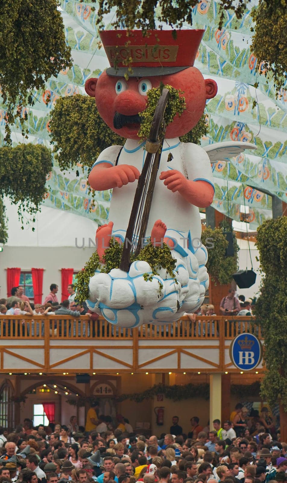 Aloisius in the Hofbräu tent