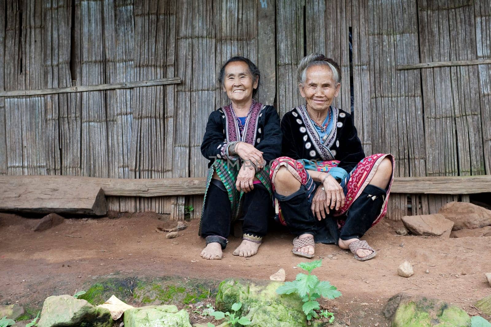 old women in Asia,ethnic group Meo