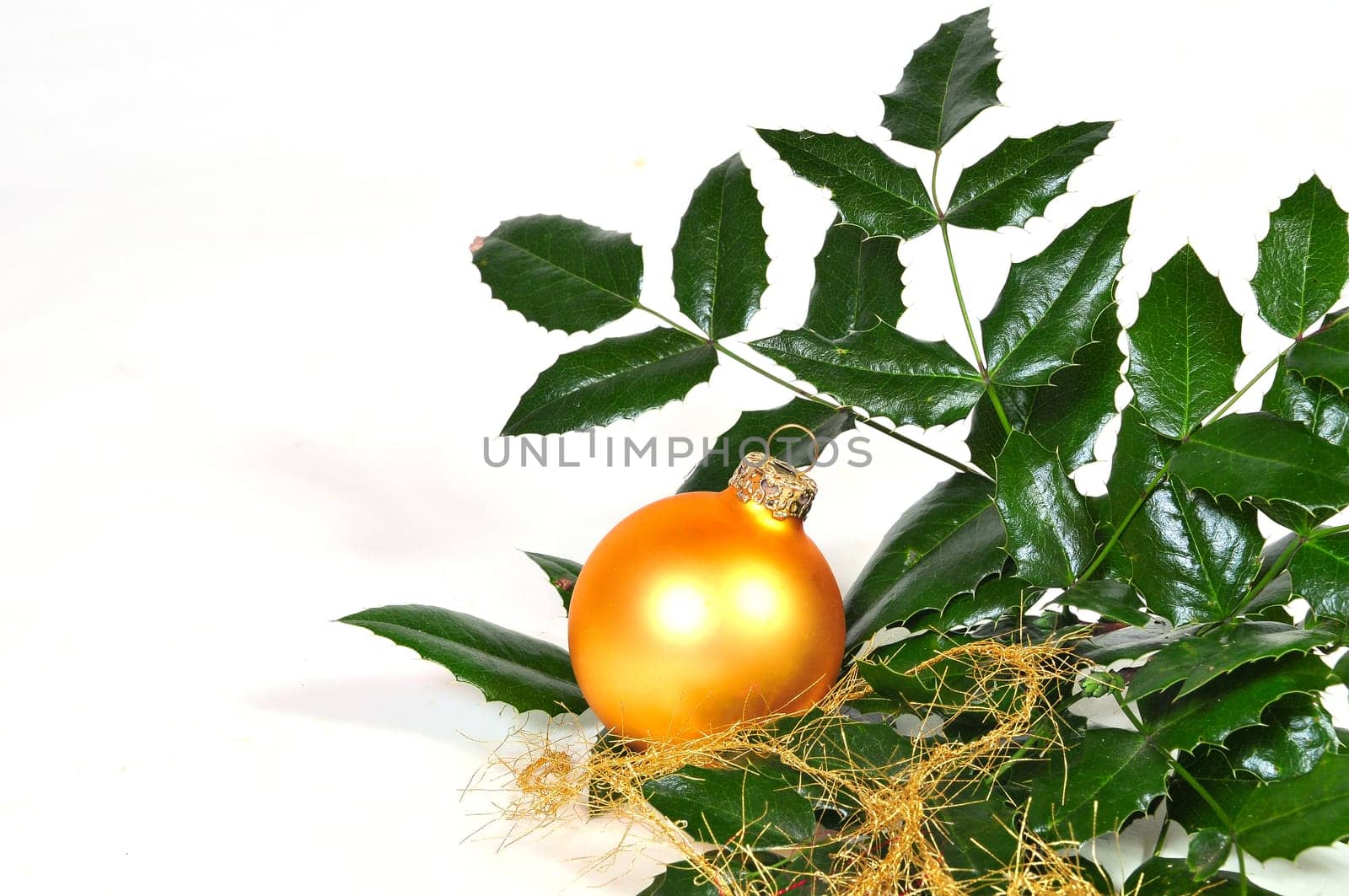 Christmas baubles gold