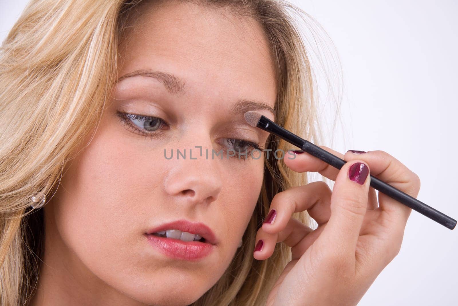 Eye shadow