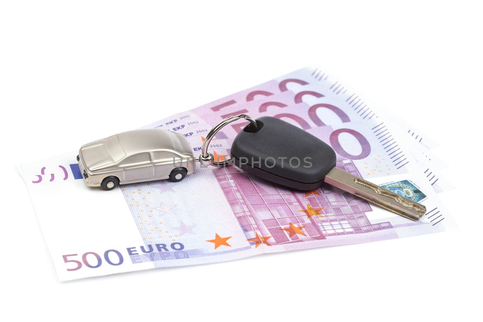 Car key and euro bills