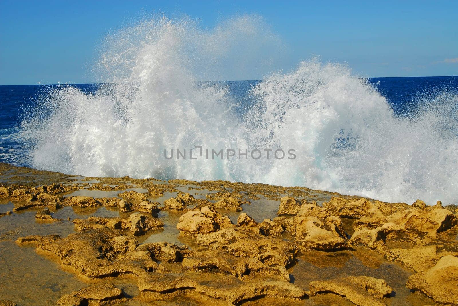 Breaking ocean waves
