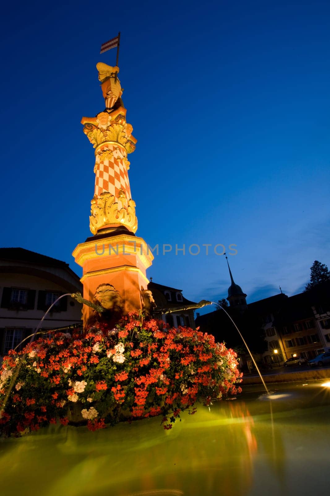 Thut Monument