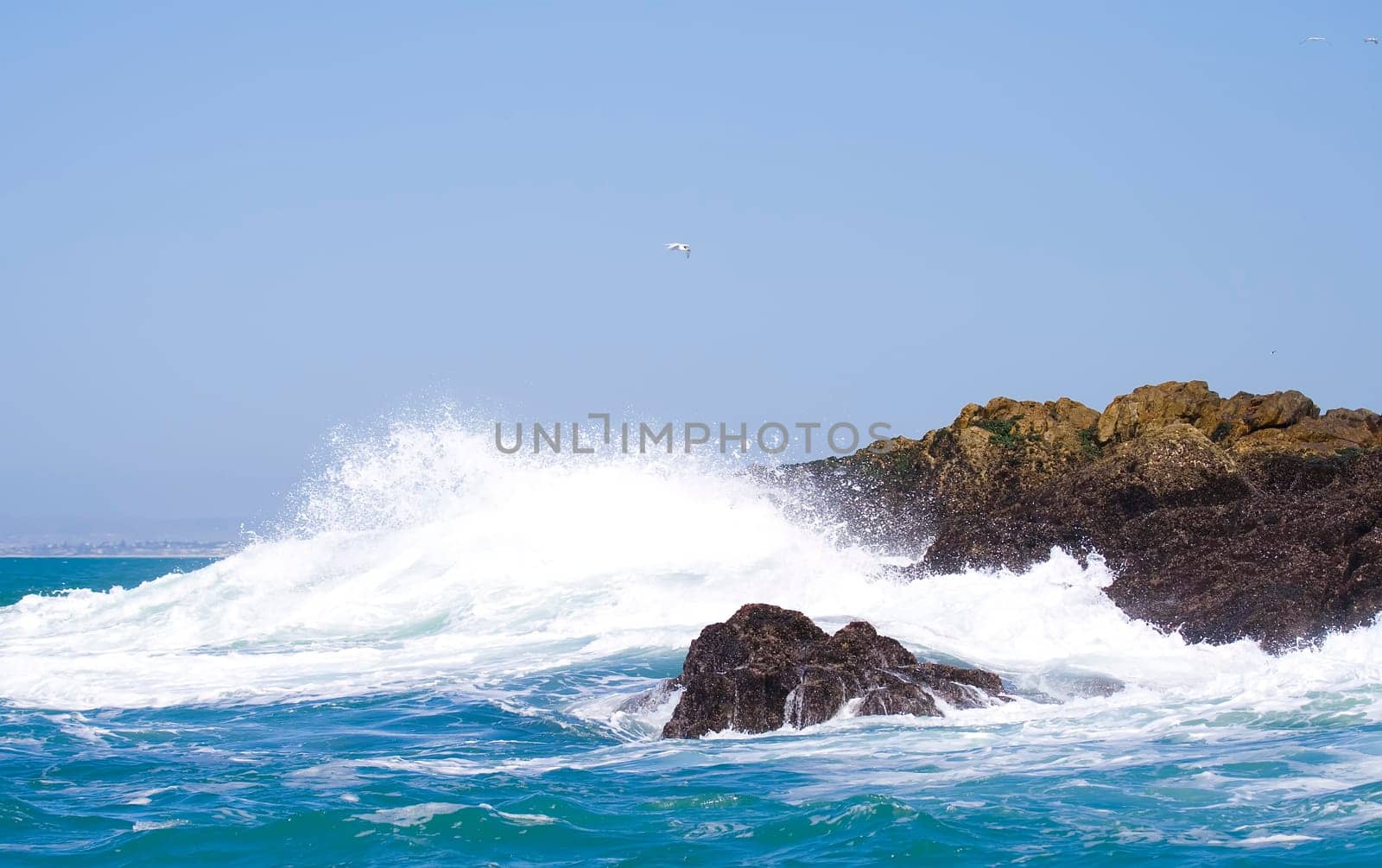 Powerful sea