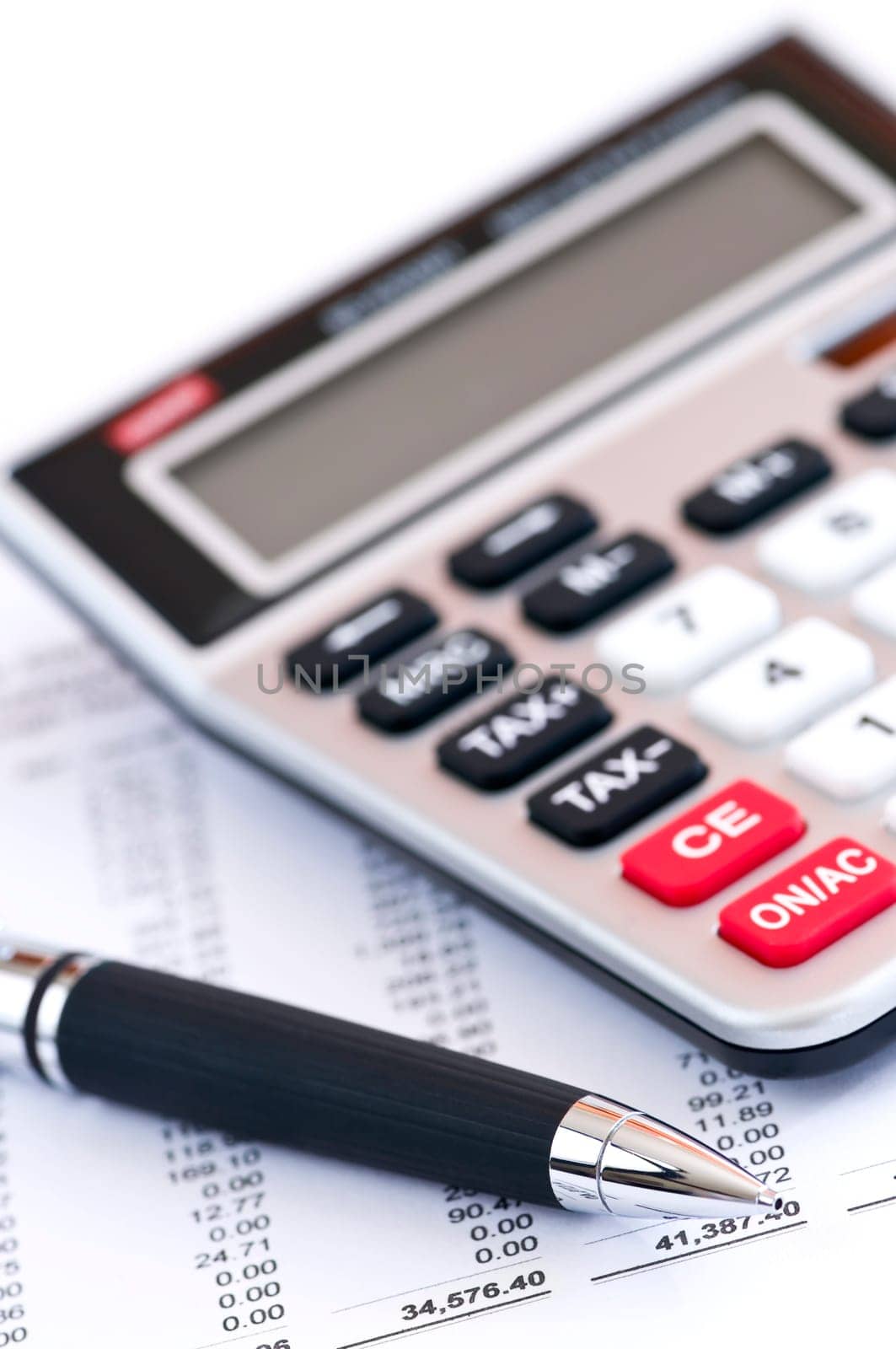 Tax calculator and pen