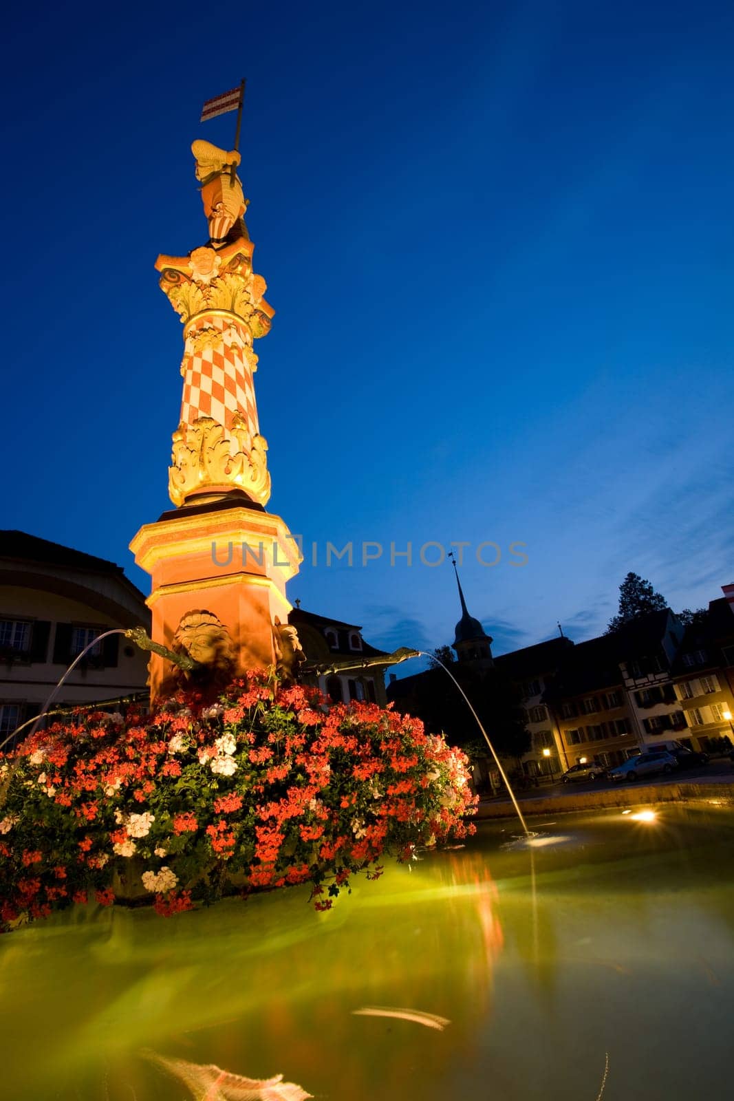 Thut Monument
