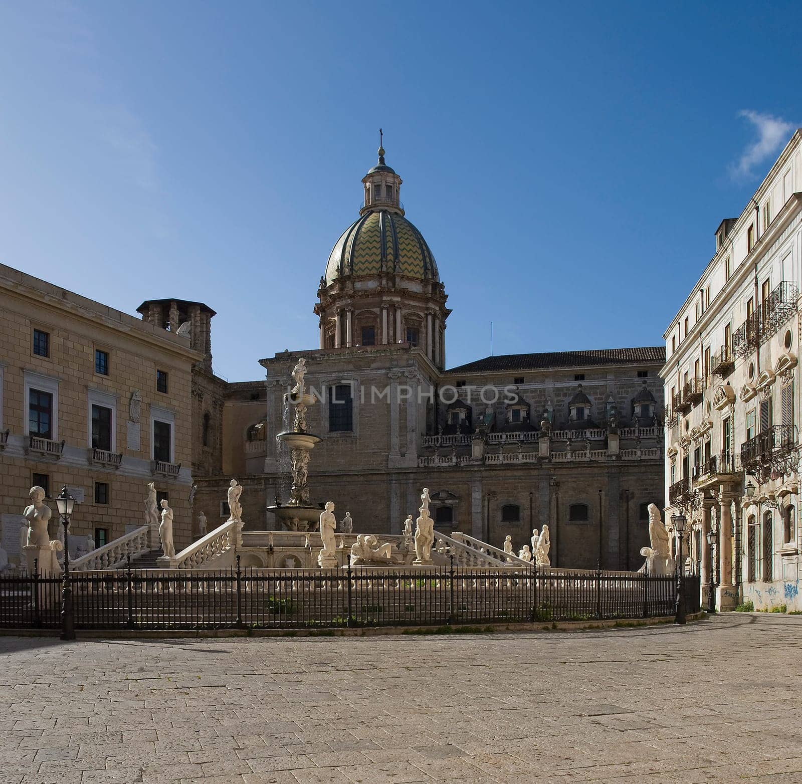 At Pretoria Square in Palermo