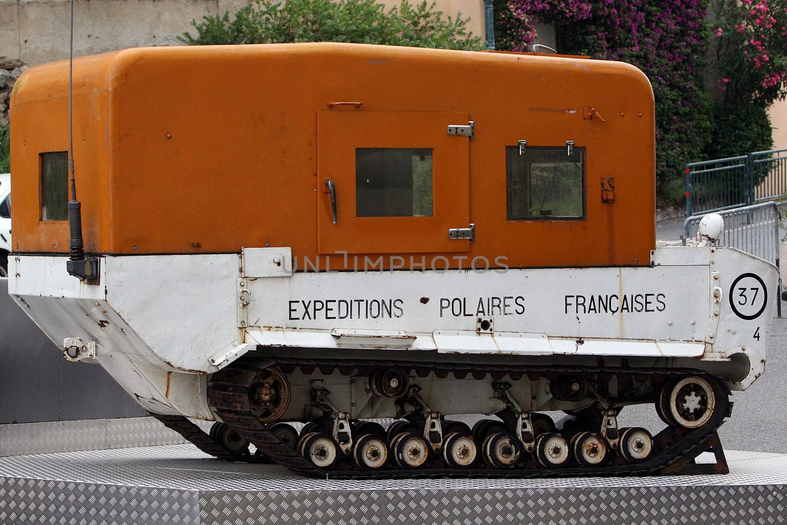 Polar Expedition Car