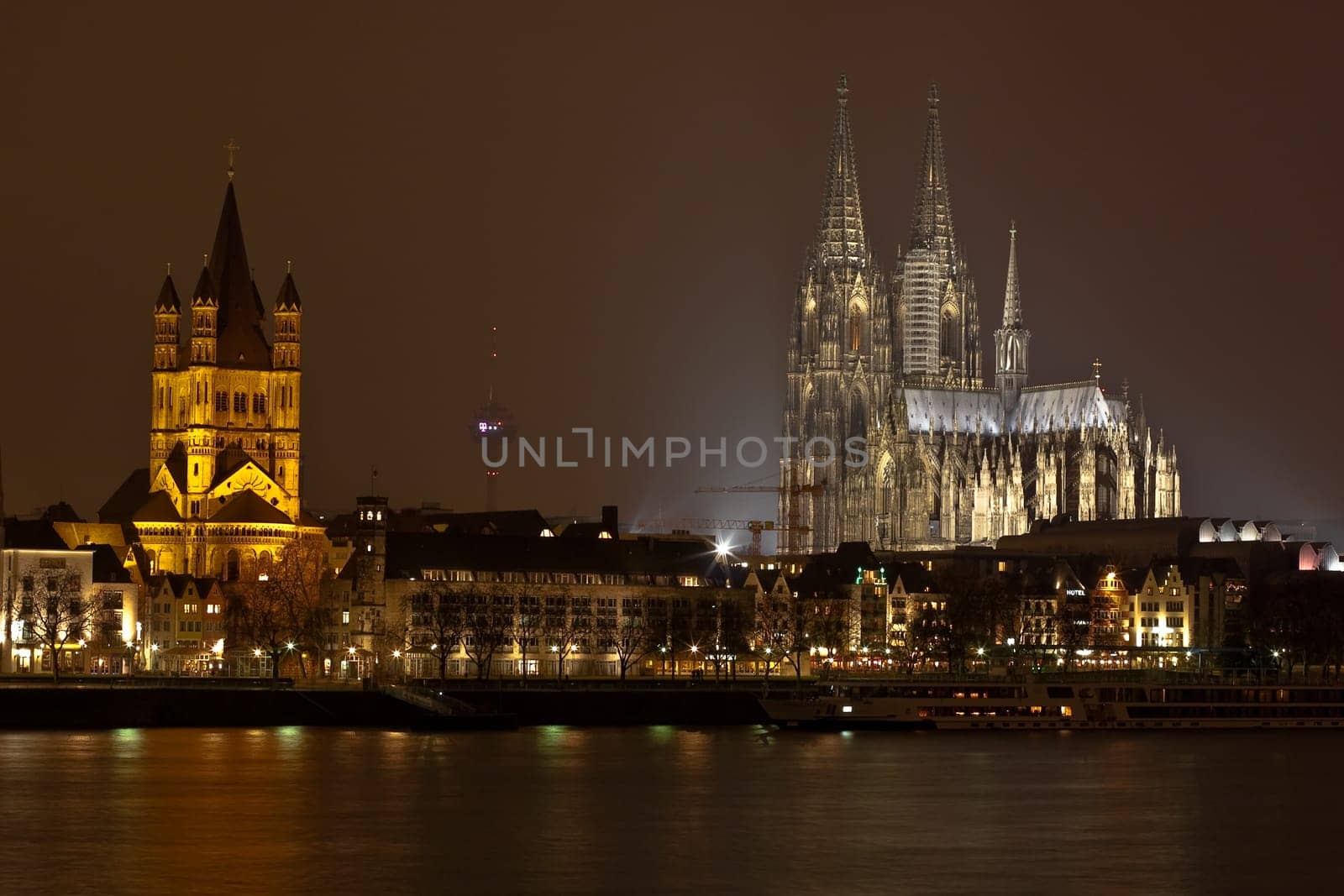 Cologne in the evening...