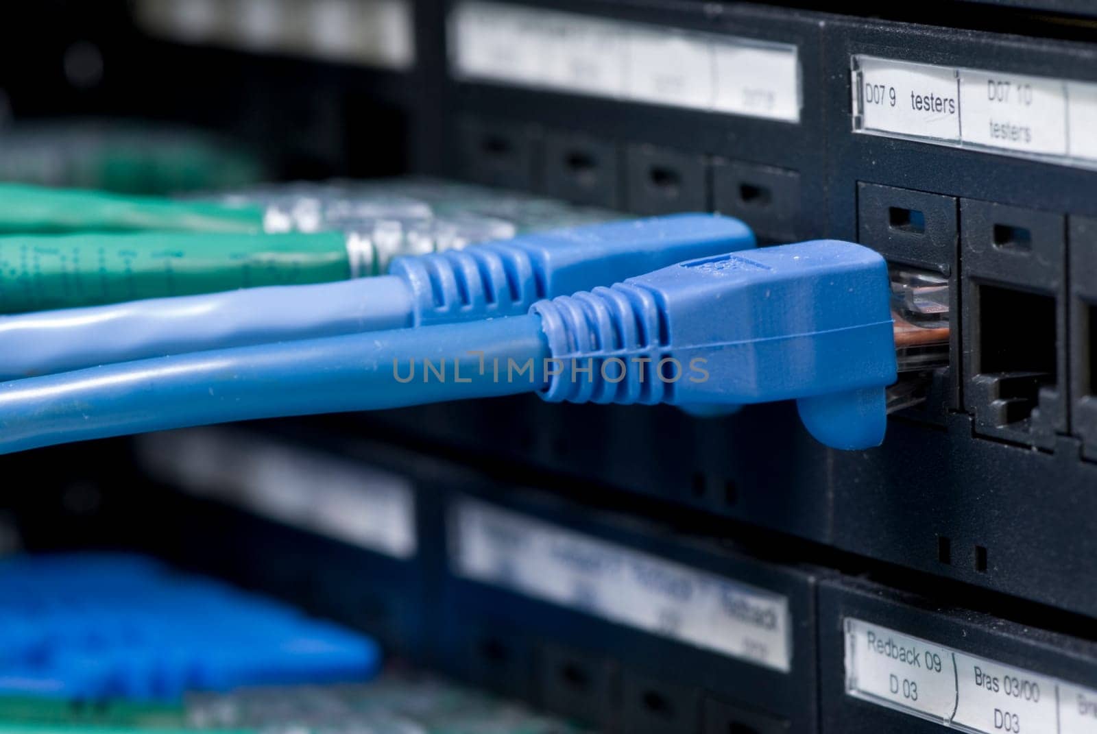Network hub