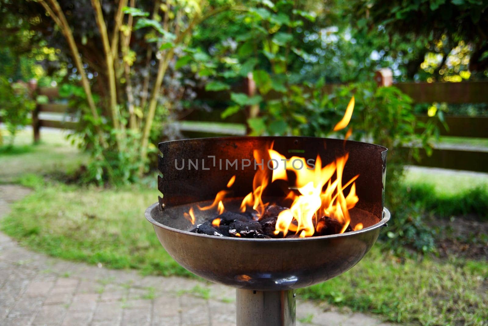 Grill with flames