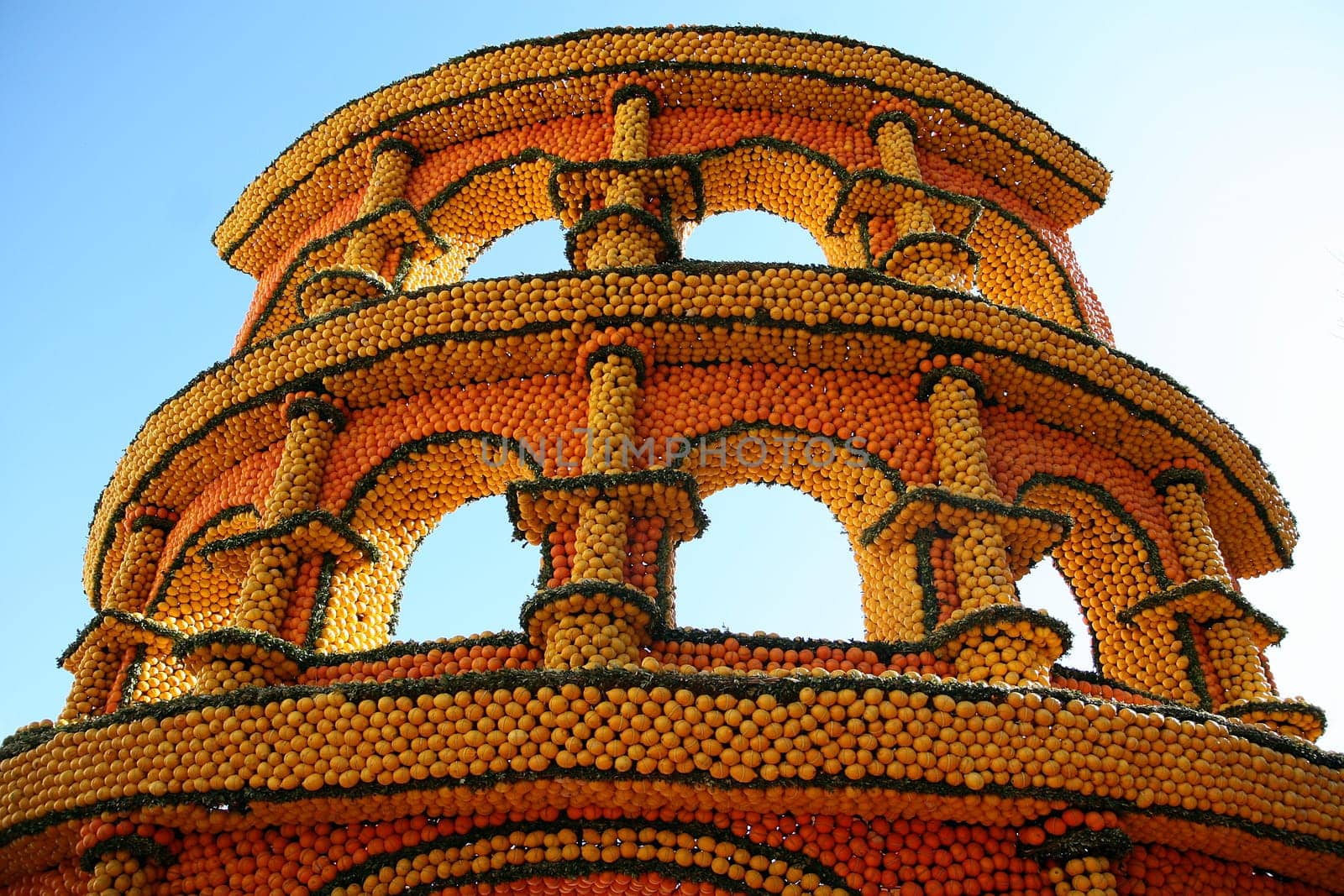 Oranges and Lemons Colosseum