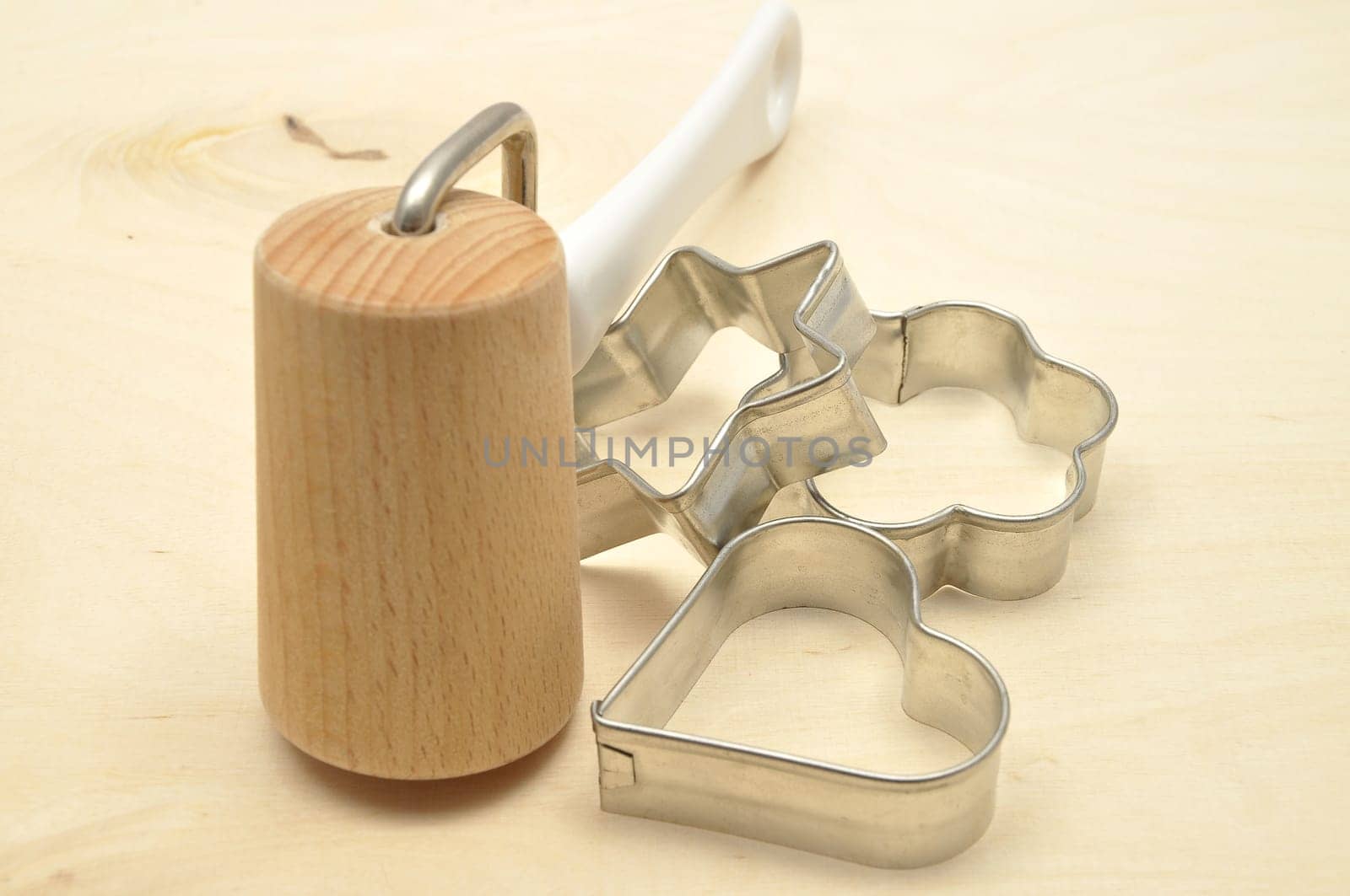 Cookie cutter and rolling pin