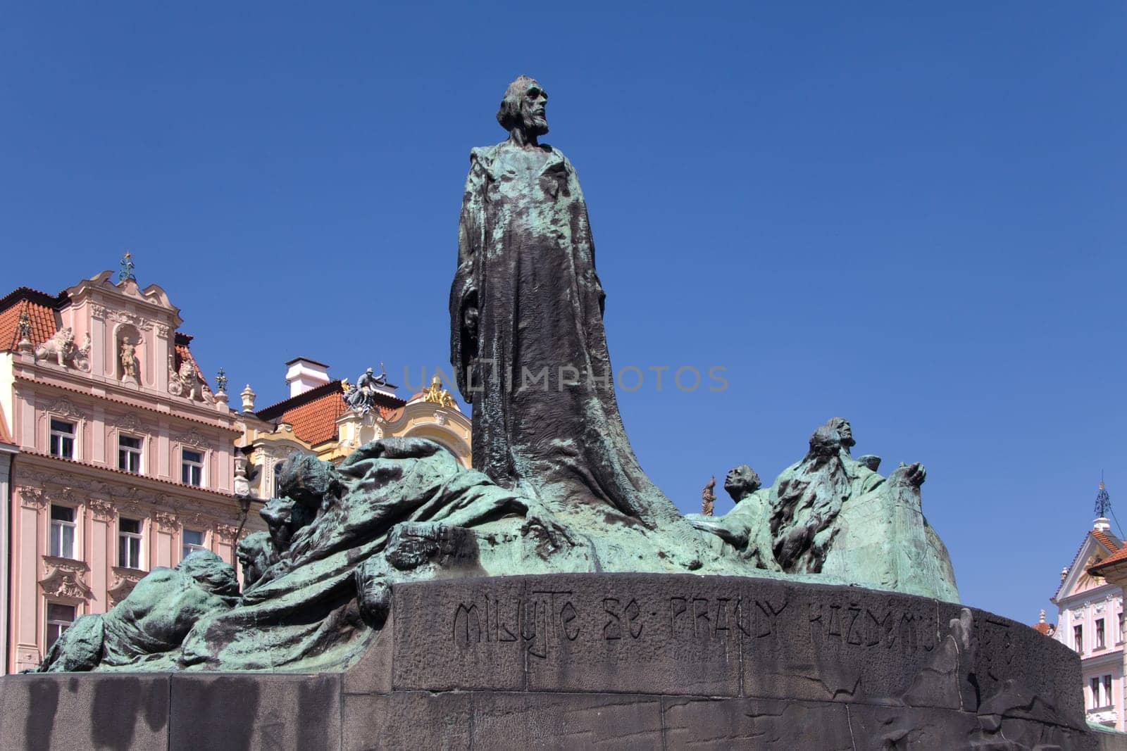 Jan Hus statue
