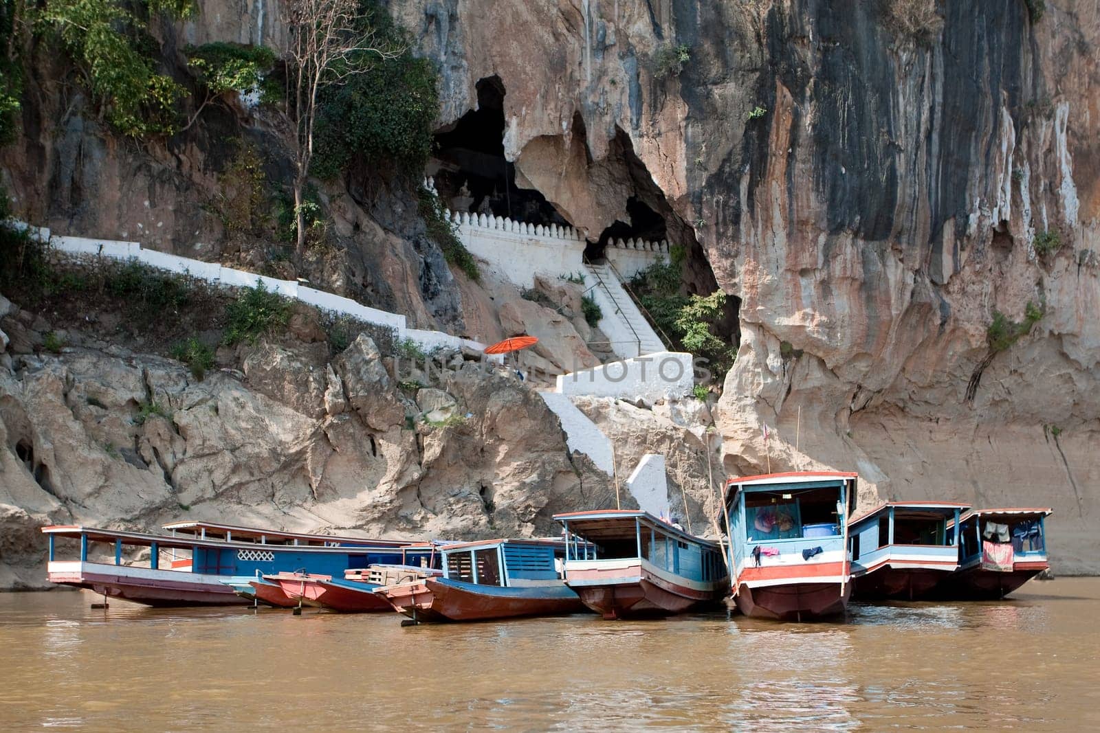Pak Ou Cave