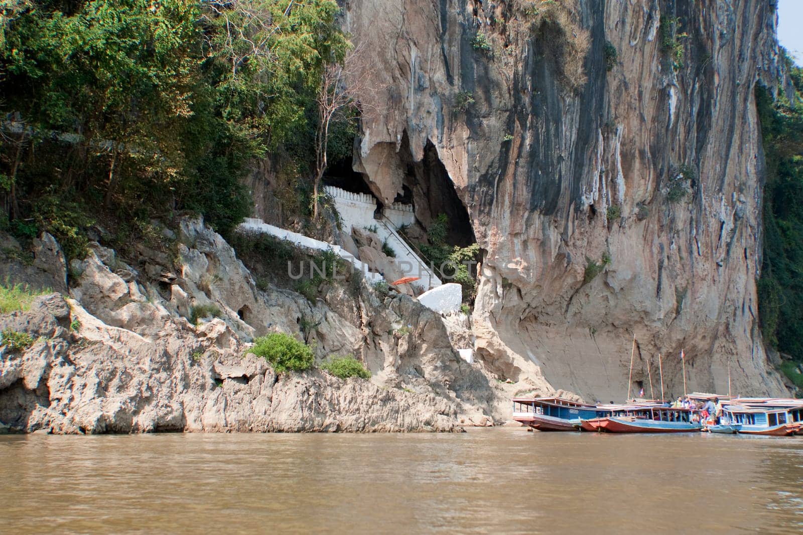 Pak Ou Cave