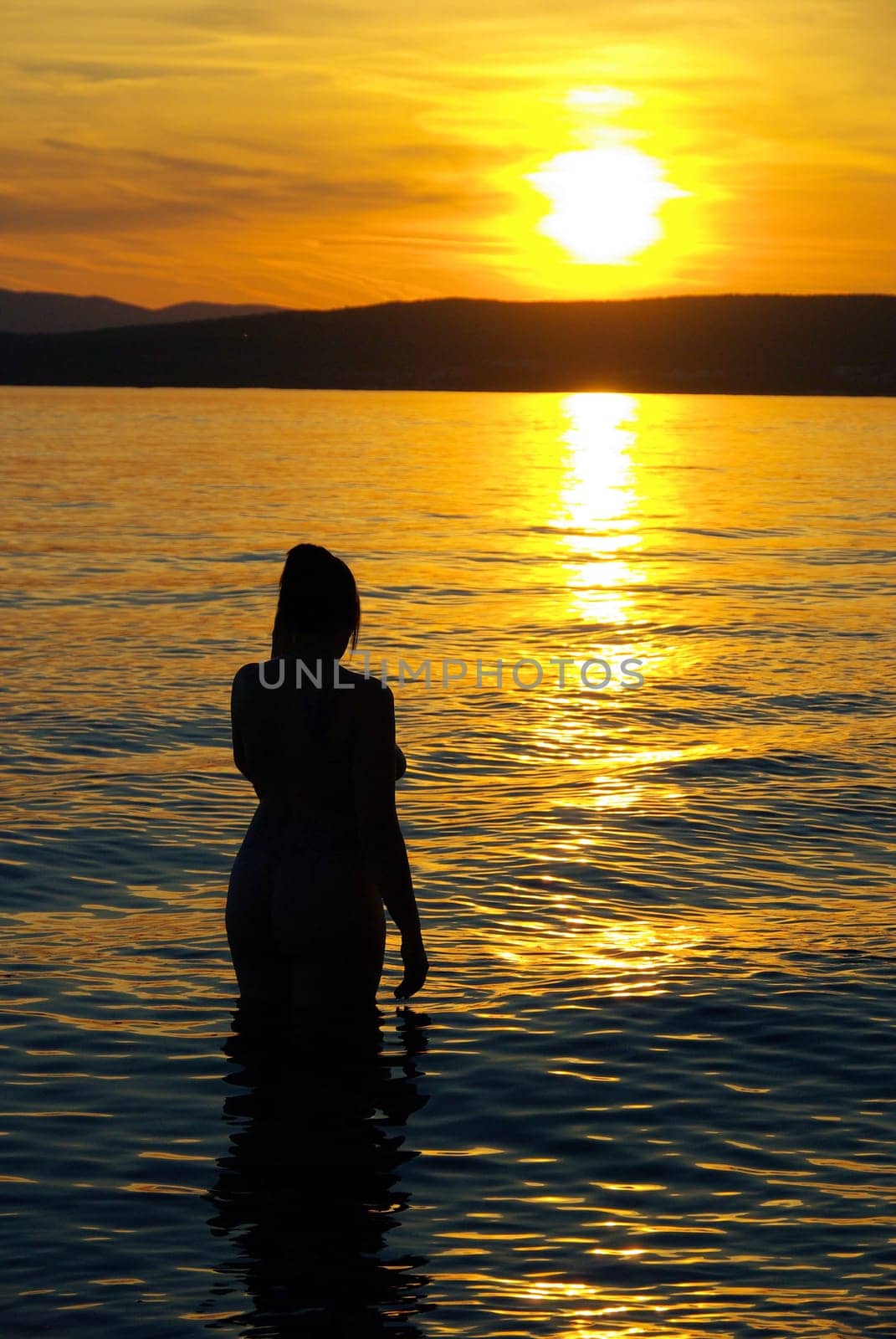 woman sunset 04
