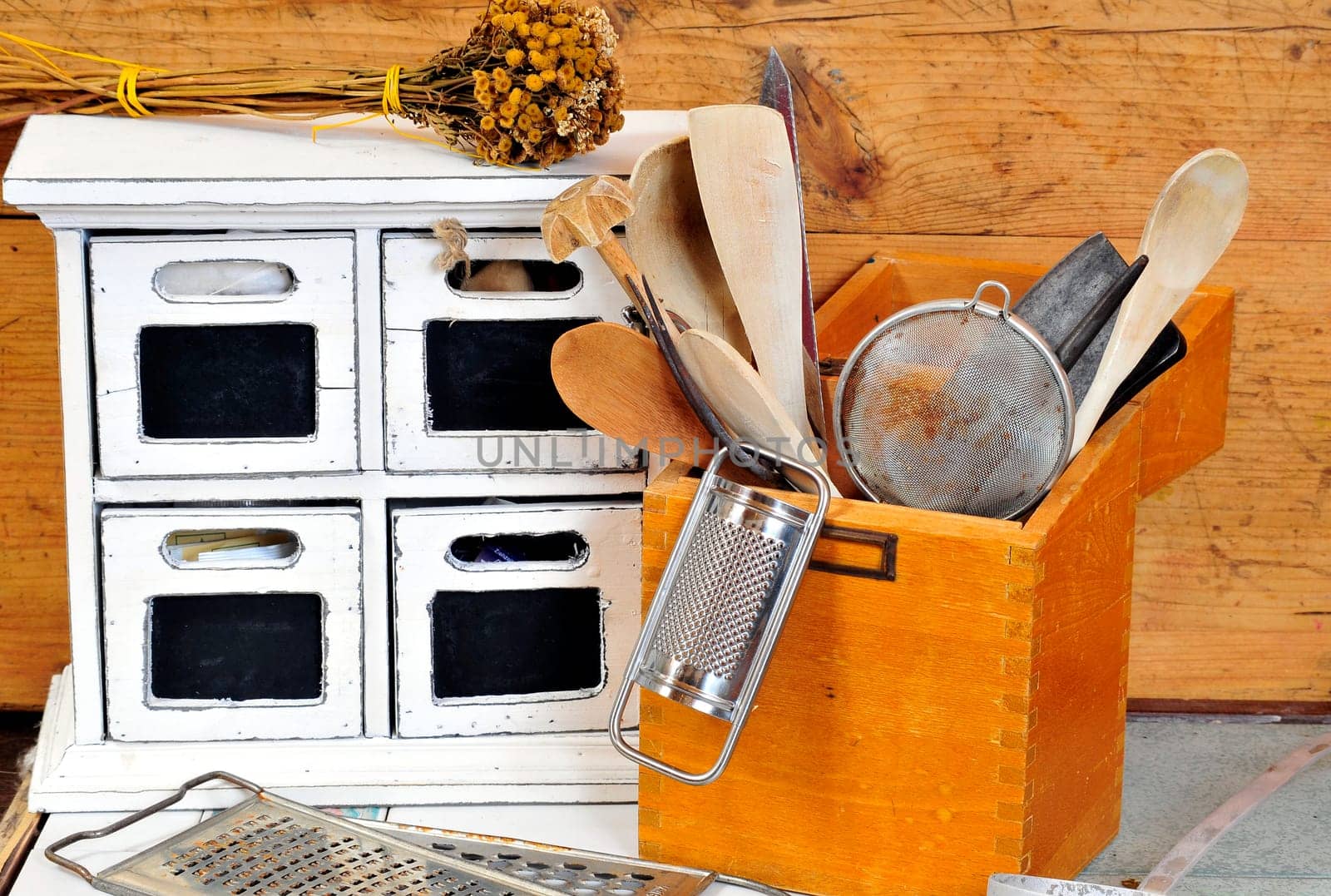 old kitchen gadgets kitchen utensils