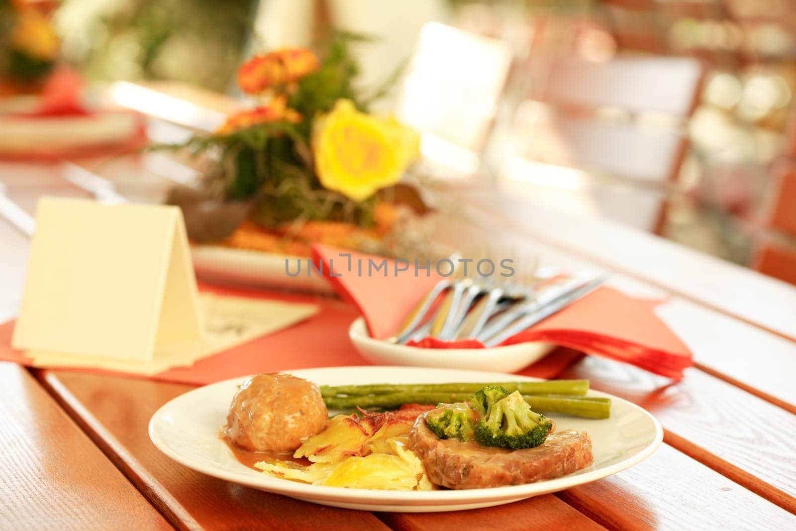 Outdoor restaurant