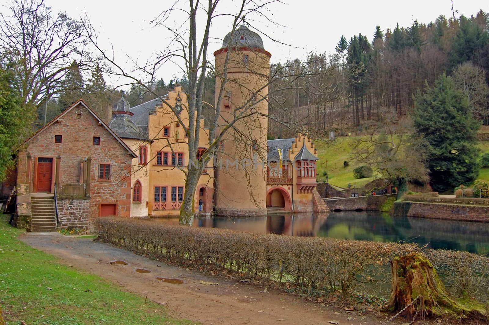 Mespebrunn moated castle