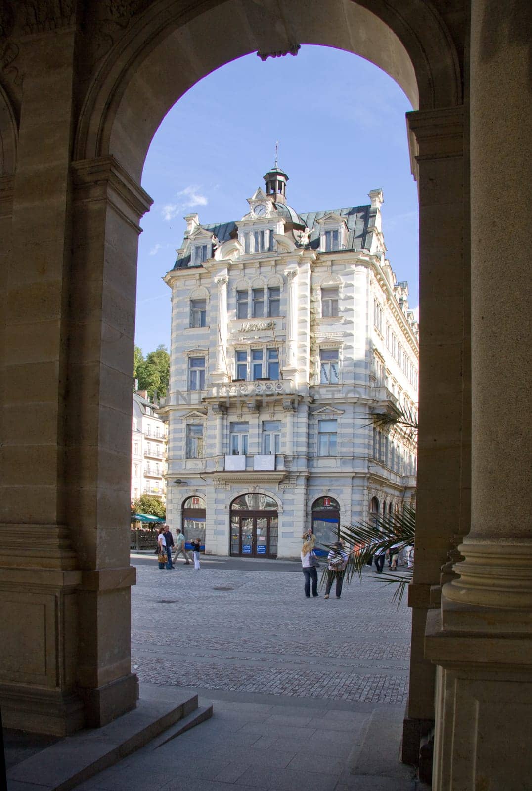 Karlovy Vary Archway