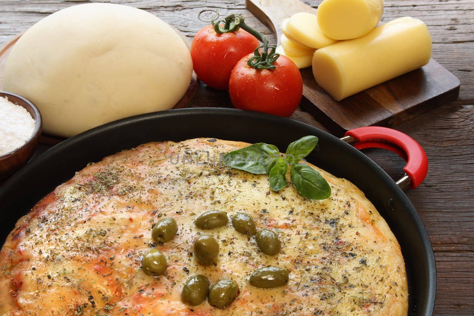Mozzarella pizza