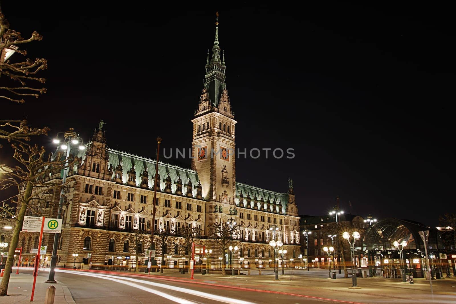 Hamburg City Hall at night