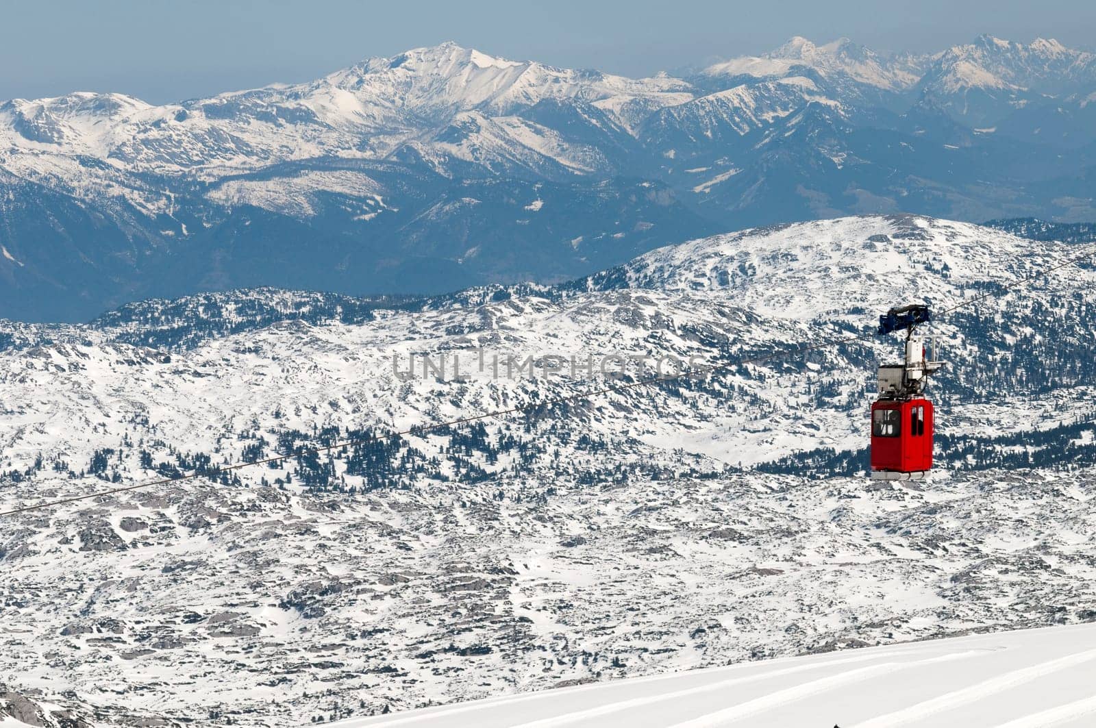 Cable car on the Dachstein 2