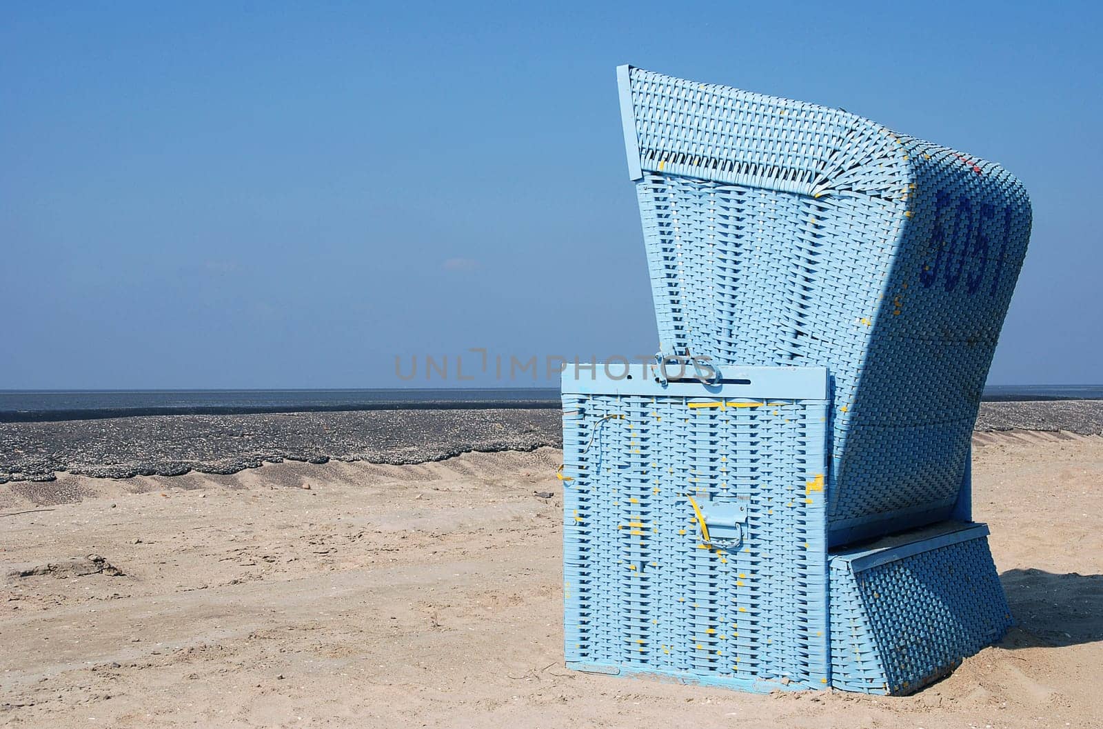 blue beach chair
