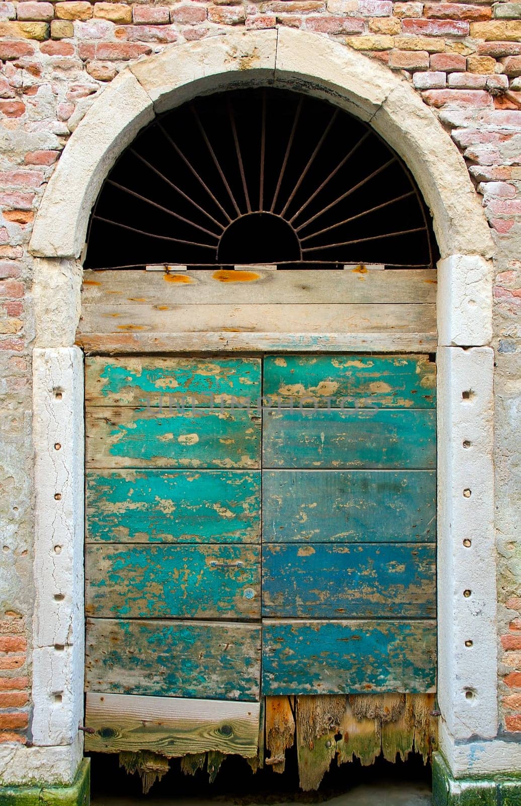 Old rotten door
