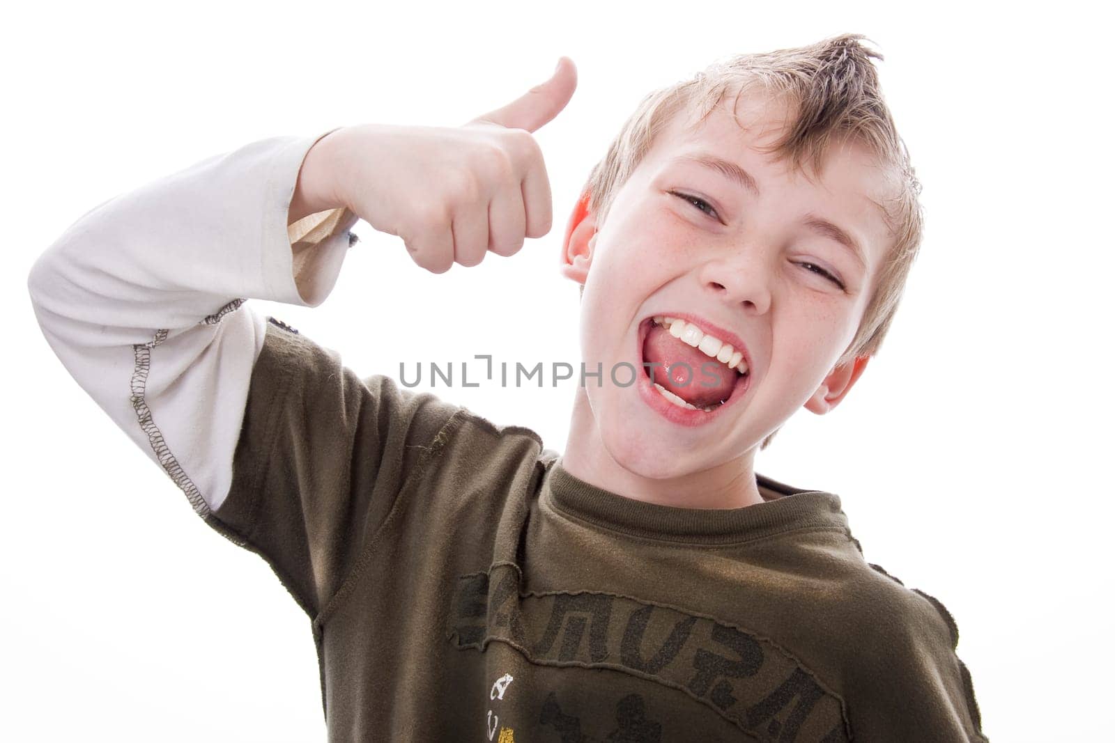 Boy gives the thumbs up wd698