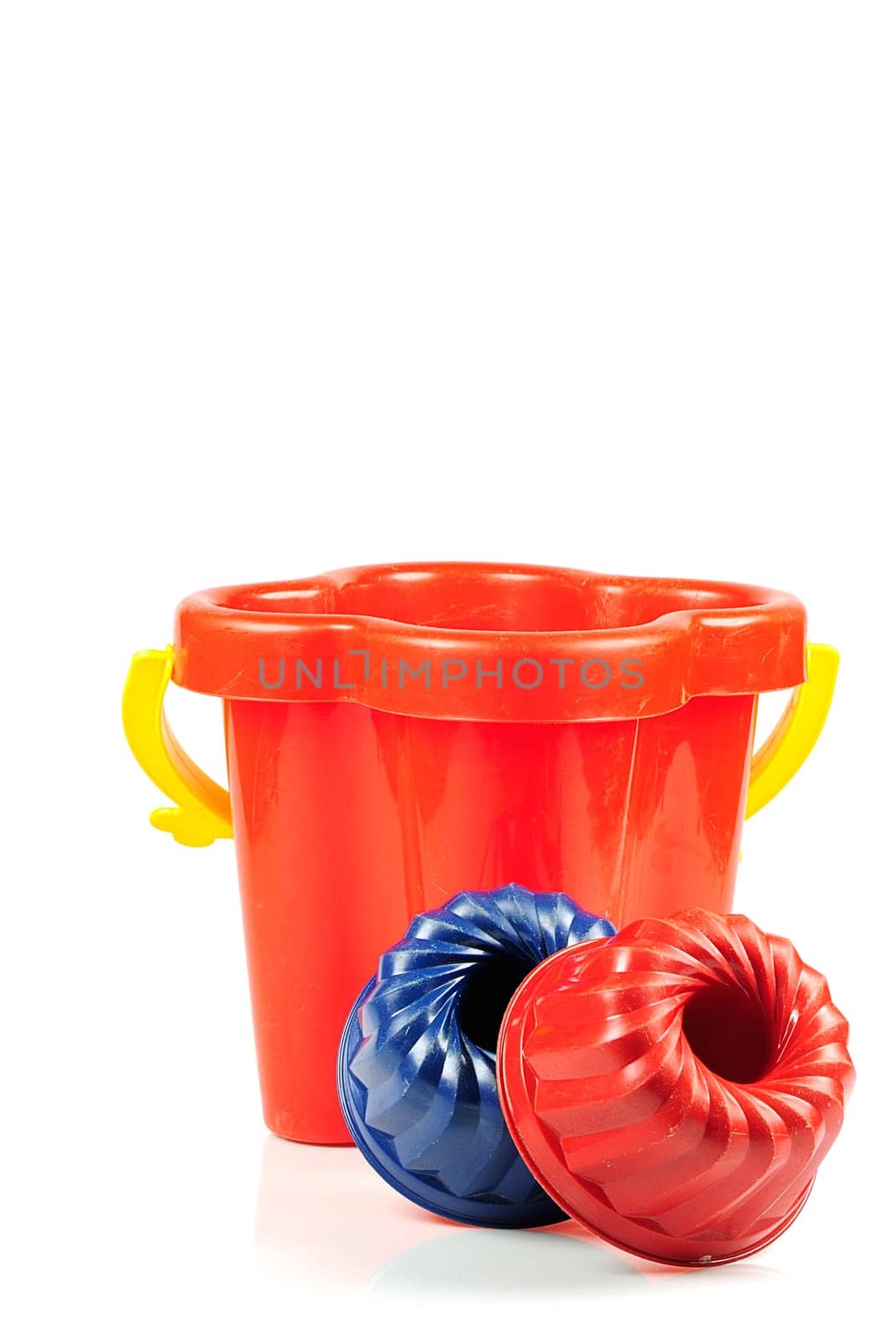 Red Bucket 2