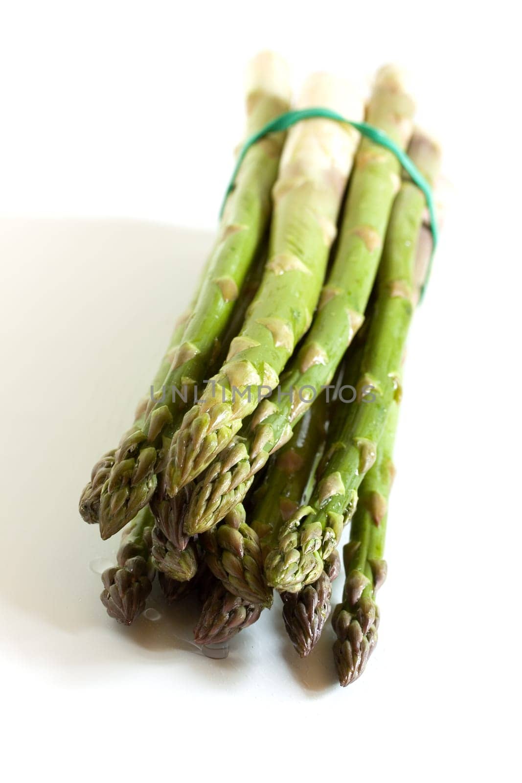 Green asparagus