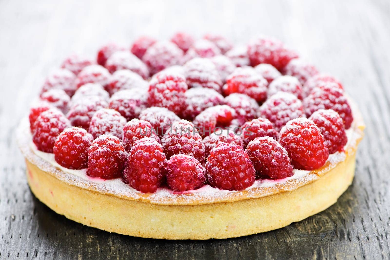 Raspberry tart