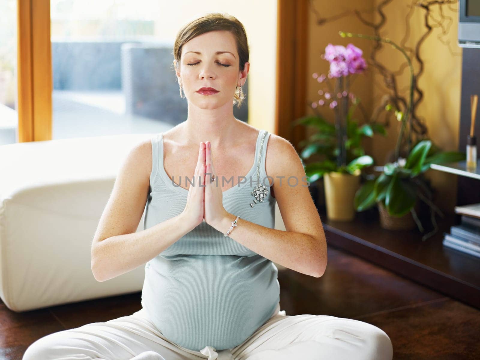 pregnant woman drinking water