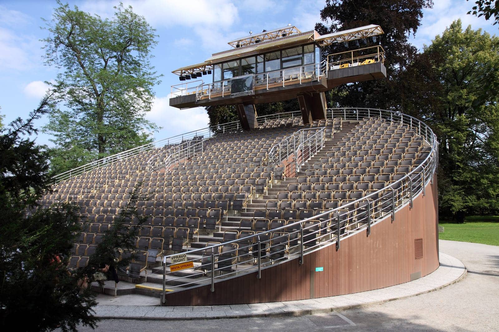 auditorium swivel theatre in Cesky Krumlov