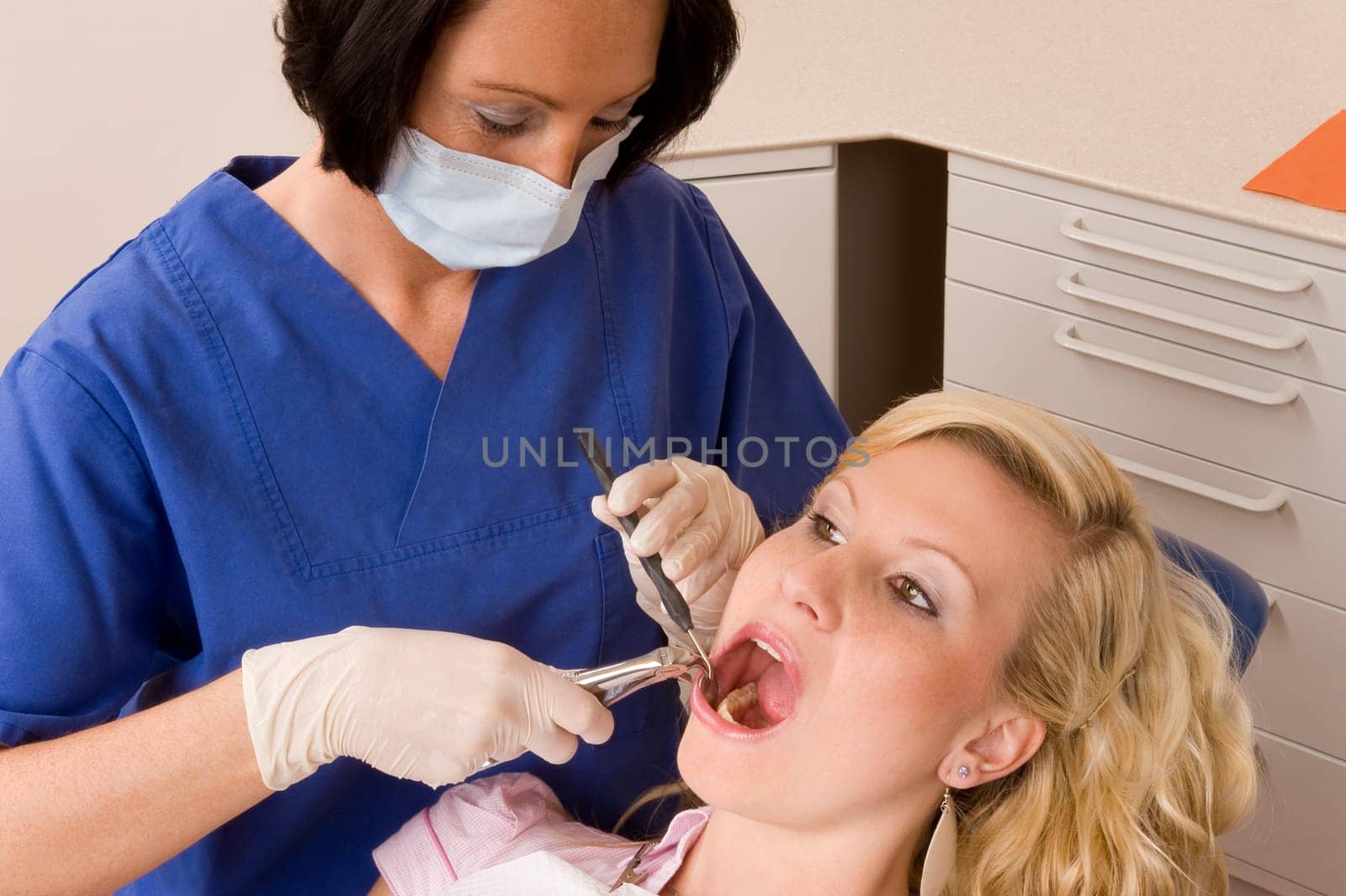 Dentist