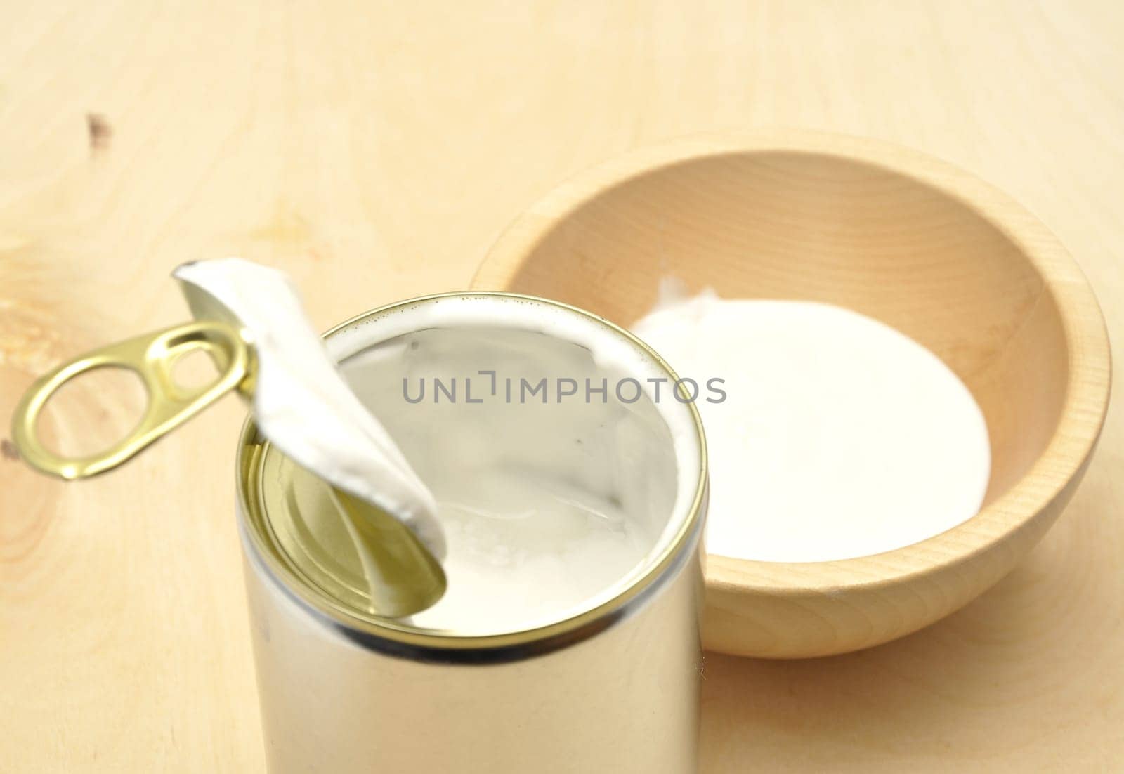 Canned coconut milk