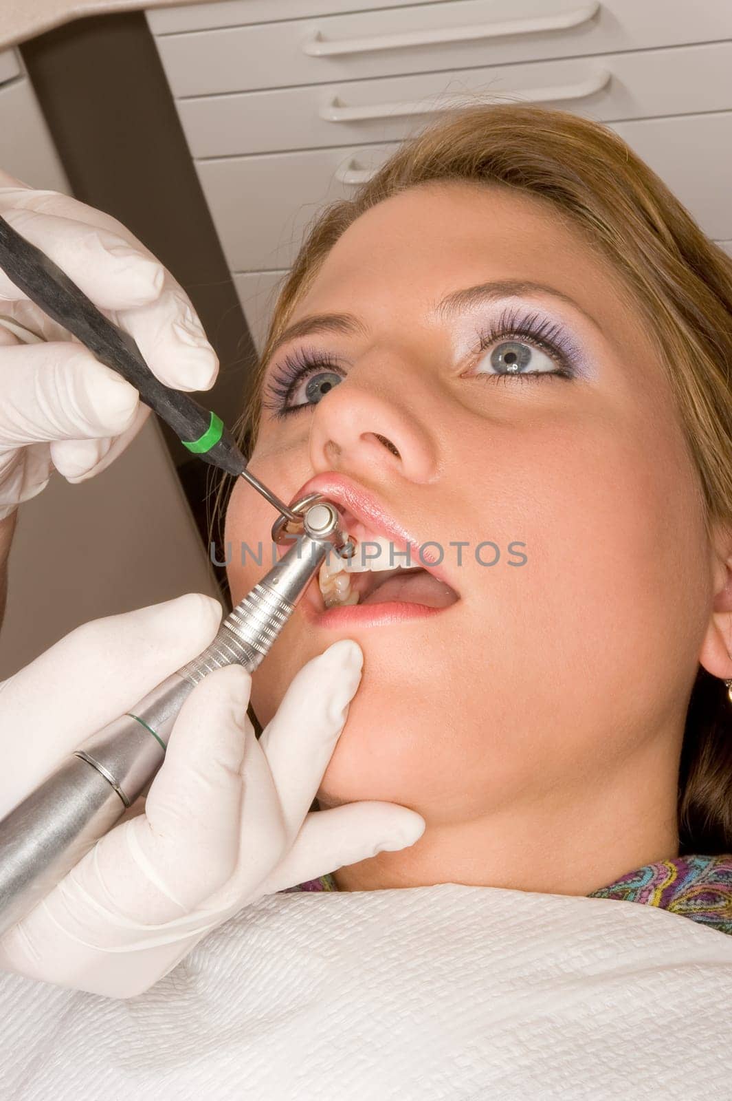 Dentist
