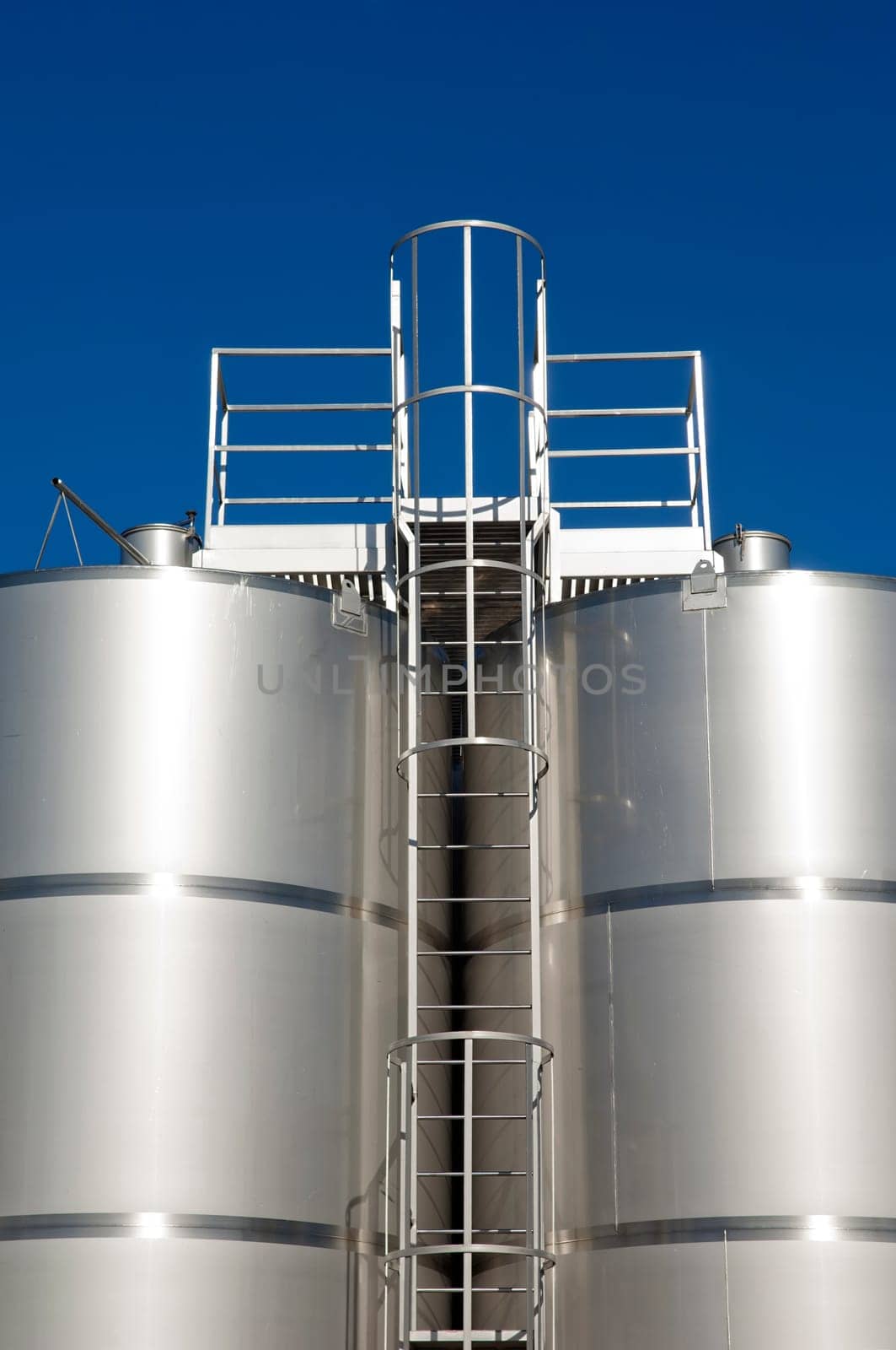 Stainless steel tanks