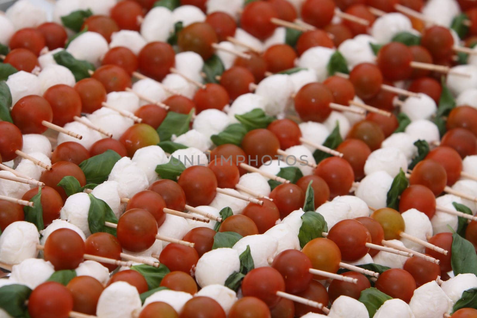 Tomato-mozzarella-basil skewers