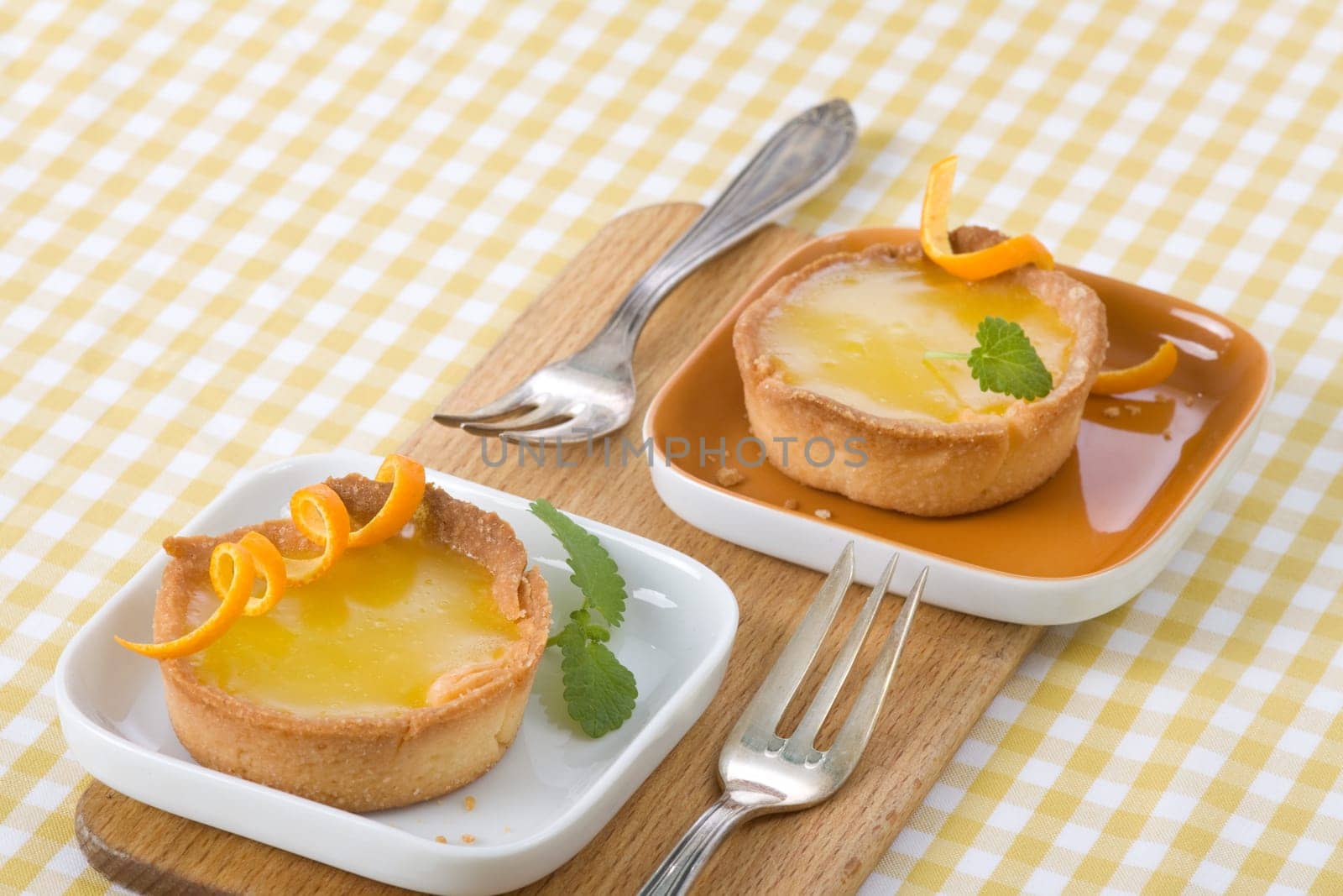 Orange peel on tarts