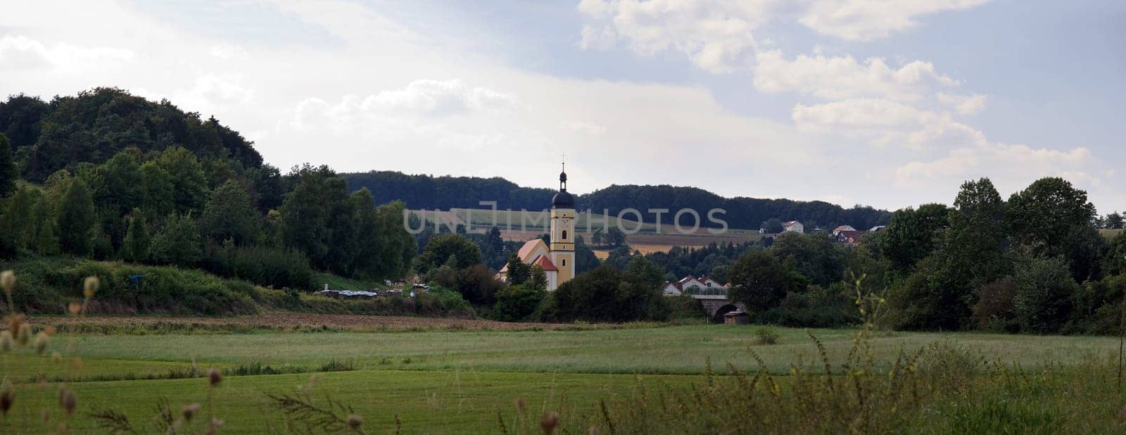 Idyllic Neuhinzenhausen