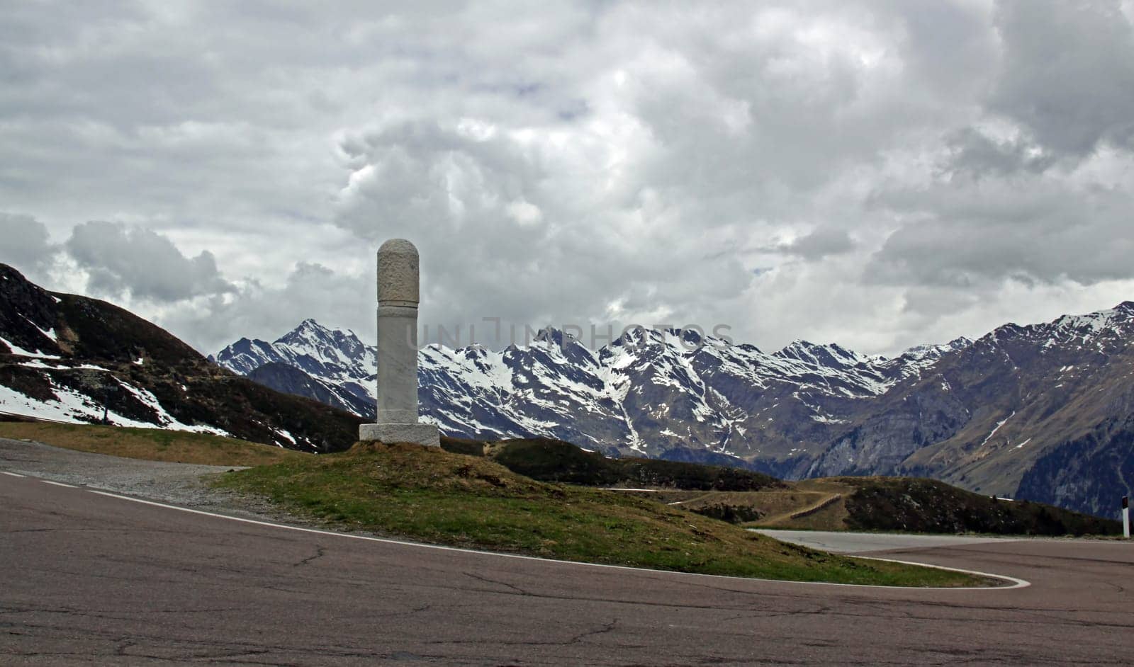 Passo di Monte Giovo 20 hairpin bends over a length of 39 km
