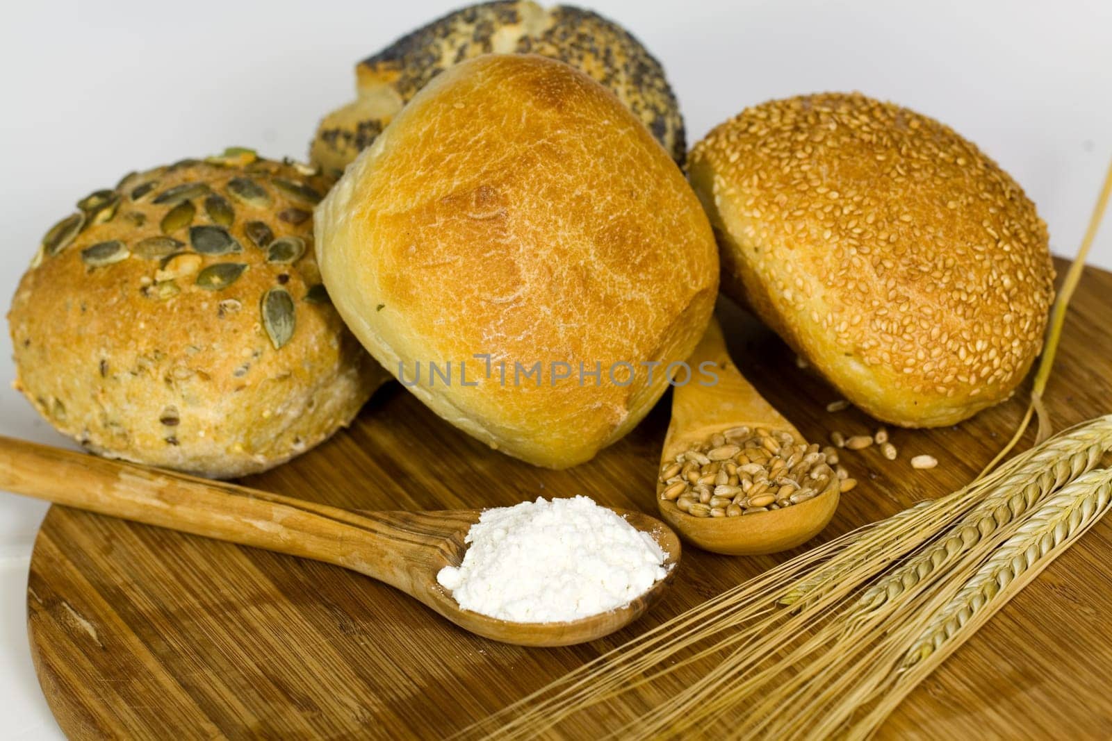 Assorted rolls,flour,wheat grain,eh