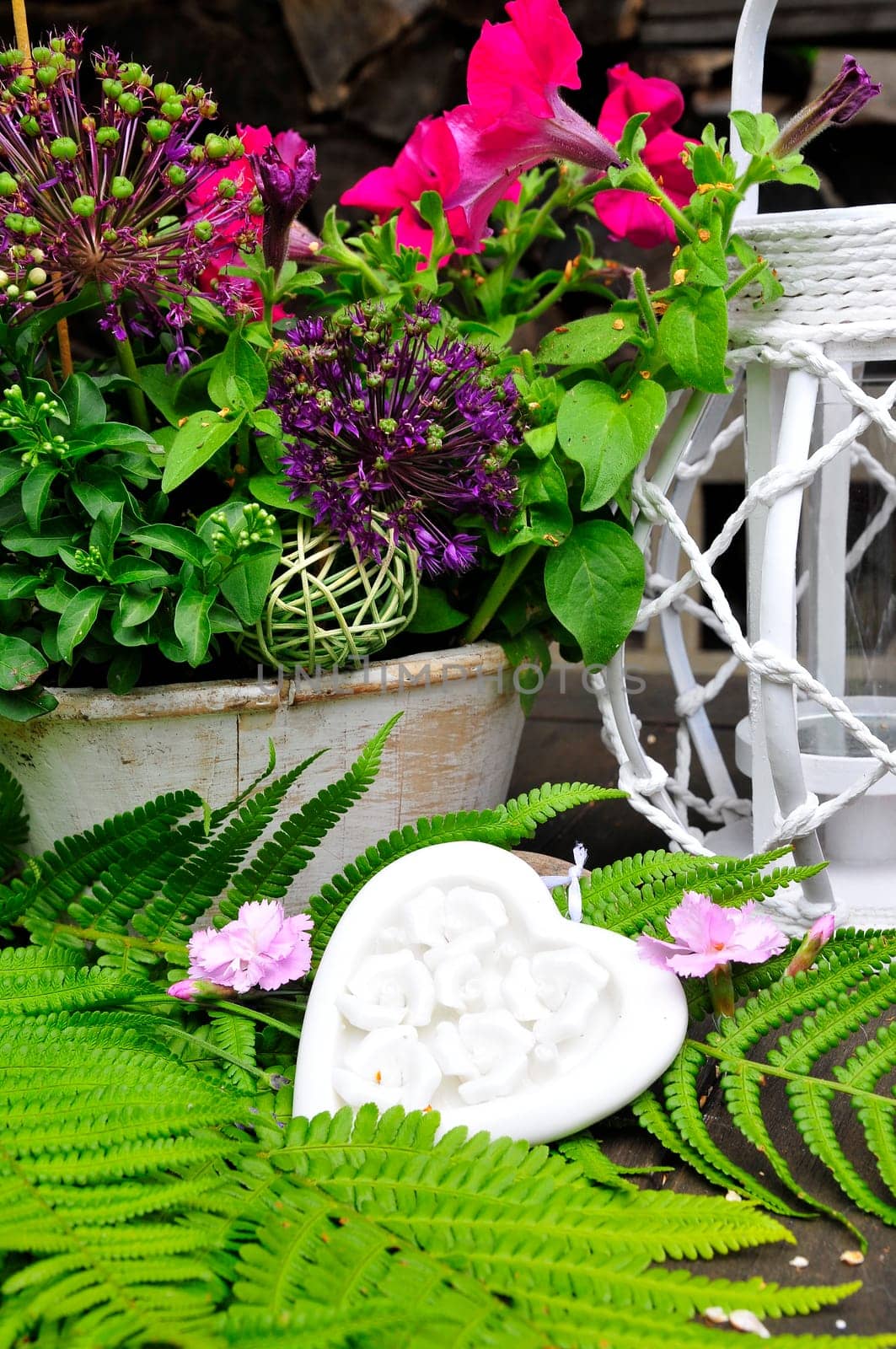 Floral decoration with heart